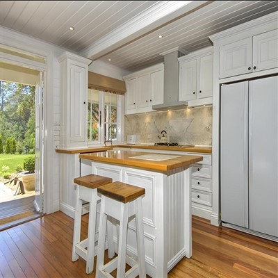 Cypyrddau cegin thermofoil gwyn